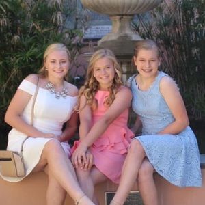 Meet your Posher, Caroline